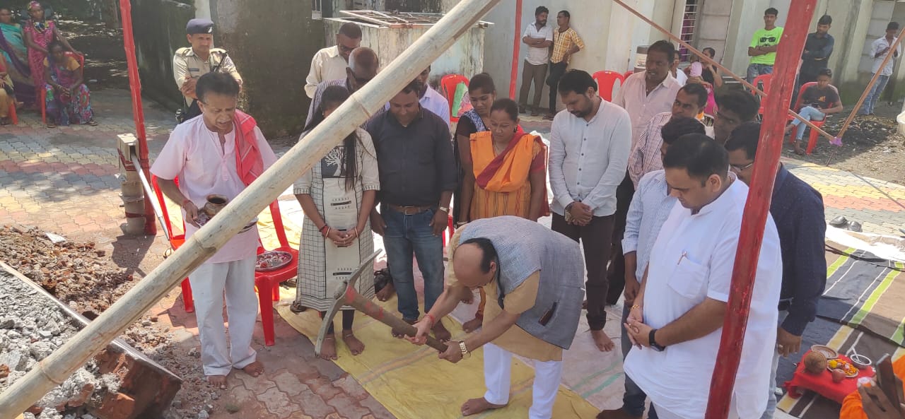 જોળ ગ્રામ પંચાયત અને મહુવા ગ્રામ પંચાયતના મકાનો નું ખાતર્મુત