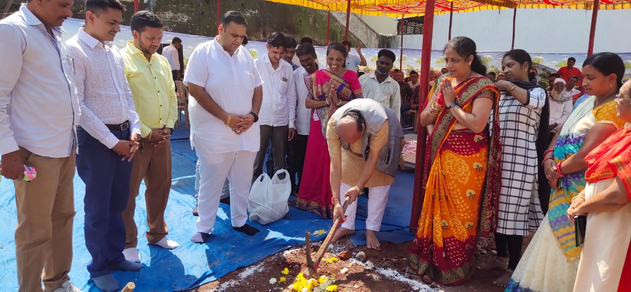 જોળ ગ્રામ પંચાયત અને મહુવા ગ્રામ પંચાયતના મકાનો નું ખાતર્મુત