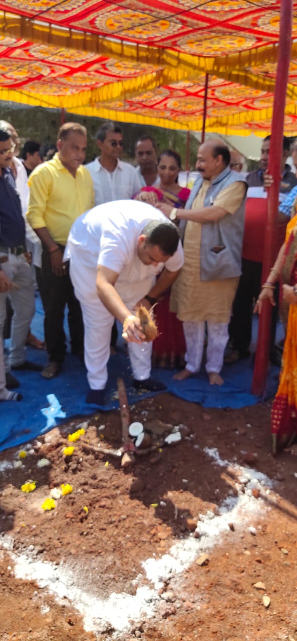 જોળ ગ્રામ પંચાયત અને મહુવા ગ્રામ પંચાયતના મકાનો નું ખાતર્મુત