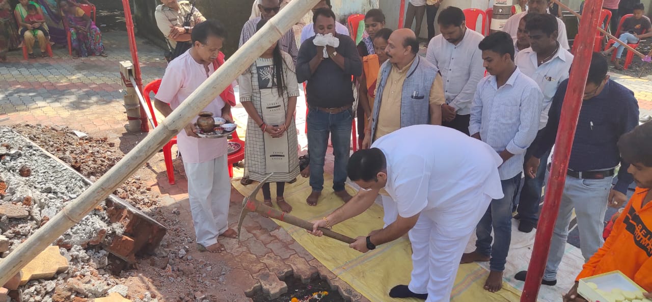 જોળ ગ્રામ પંચાયત અને મહુવા ગ્રામ પંચાયતના મકાનો નું ખાતર્મુત