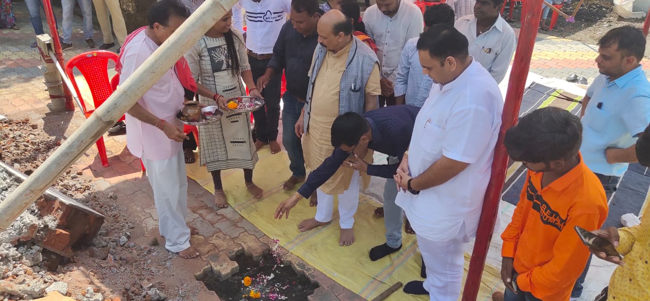 જોળ ગ્રામ પંચાયત અને મહુવા ગ્રામ પંચાયતના મકાનો નું ખાતર્મુત