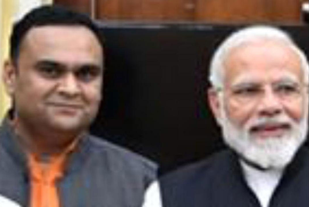 ખાંડ ઉધોગ મંડળીના અગ્રણીઓએ PM નરેન્દ્ર મોદીજી સાથે દિલ્હી ખાતે મુલાકત લીધી