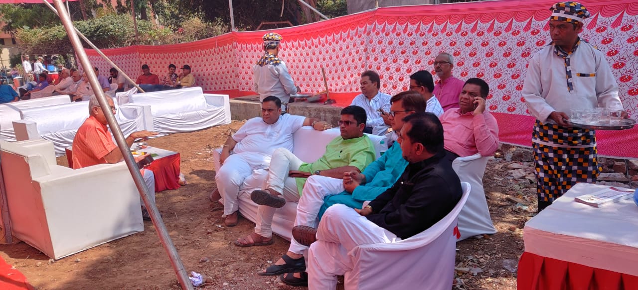 શ્રી દયાળજી અનાવિલ કેળવણી મંડળ મજૂરાગેટ સુરત કન્યા છાત્રાલય નું ખાતર્મુત કાર્યક્રમ.