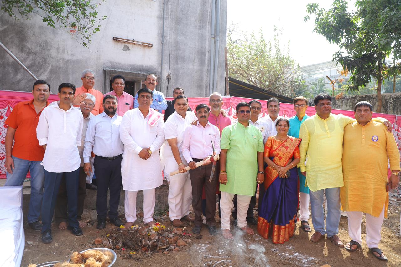 શ્રી દયાળજી અનાવિલ કેળવણી મંડળ મજૂરાગેટ સુરત કન્યા છાત્રાલય નું ખાતર્મુત કાર્યક્રમ.