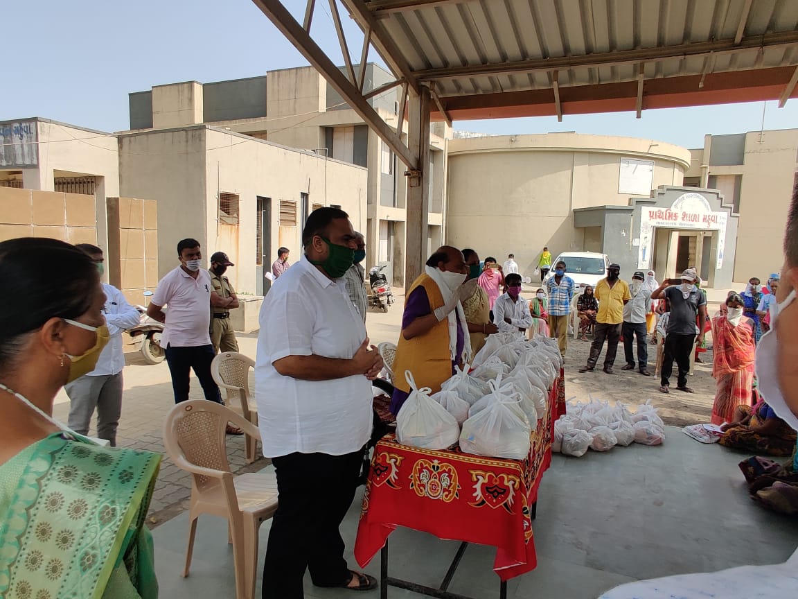 કોવિડ-19 ની મહુવા તાલુકા માં સેવાકીય પ્રવૃત્તિ