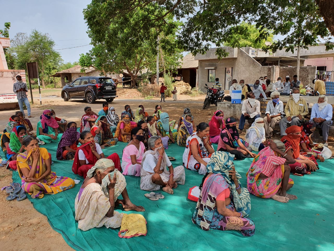 કોવિડ-19 ની મહુવા તાલુકા માં સેવાકીય પ્રવૃત્તિ