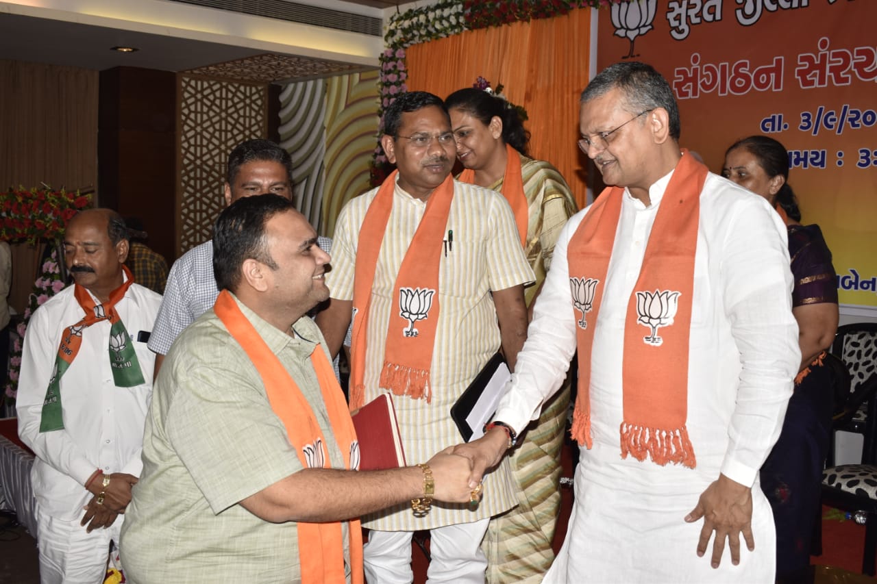 ગુજરાત પ્રદેશ ભાજપા મહામંત્રી શ્રી ભીખુભાઇ દલસાણીયા સાહેબ સાથે બારડોલી મુલાકાત.
