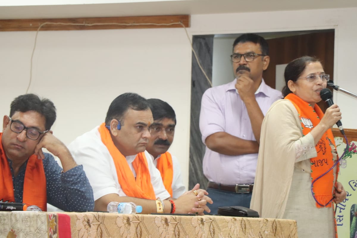 169 બારડોલી વિધાનસભા સ્નેહ મિલન અને મન કી બાત 